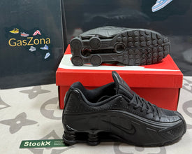 Nike Sportswear SHOX R4 UNISEX - black/-bright crimson