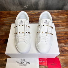 Valentino Rockstud Untitled White Gold