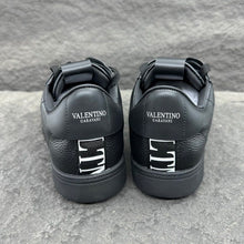 Valentino Garavani VL7N low-top Leather Sneakers