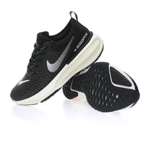 Nike ZoomX Invincible Run 3 Oreo