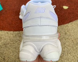 New Balance White-Purple