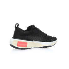 Nike ZoomX Invincible Run 3 Oreo