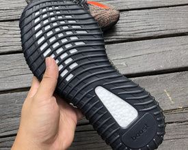 Adidas Yeezy Boost 350 V2 Carbon Beluga