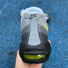 Nike Air Max 95 Neon