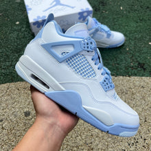 Jordan 4 Retro Forget Me Not